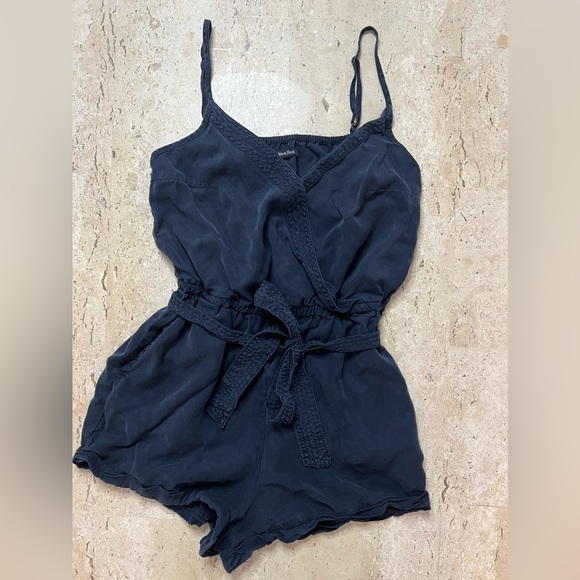 Abercrombie and Fitch Shorts Romper Vintage Washed Navy Blue Size Small - Picture 1 of 7